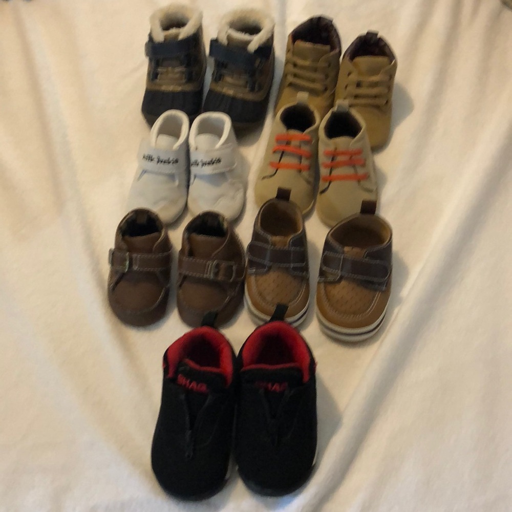 Baby boy shoes!!! Nb - 6 month size (7 pairs)